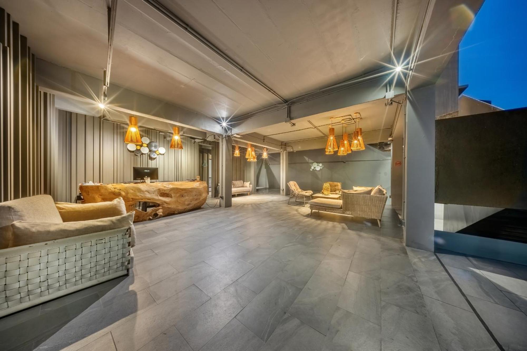 Shin Arch39 Phuket Beach Front - Sha Plus Chalong Exterior foto