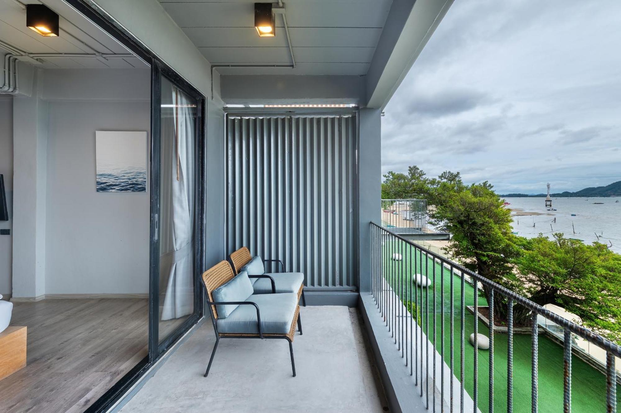 Shin Arch39 Phuket Beach Front - Sha Plus Chalong Exterior foto