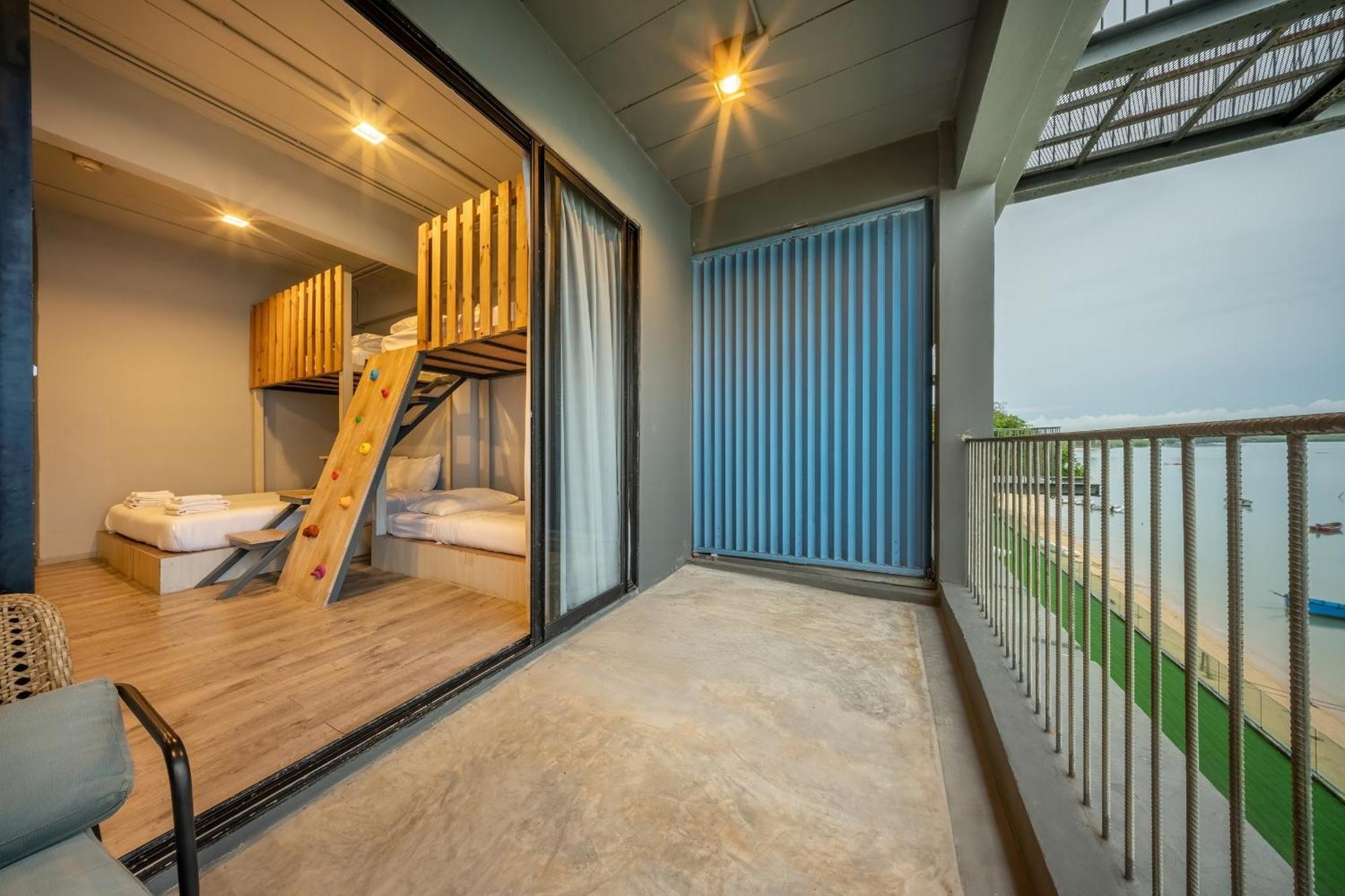 Shin Arch39 Phuket Beach Front - Sha Plus Chalong Exterior foto